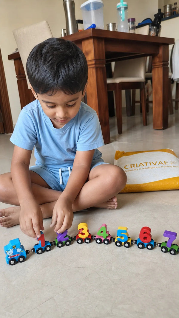 Number Train Criativae - Magnetic Wooden Counting Train 0 to 10