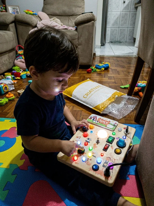Busy Kids Criativaê - Montessori Sensory Busy Board with Lights