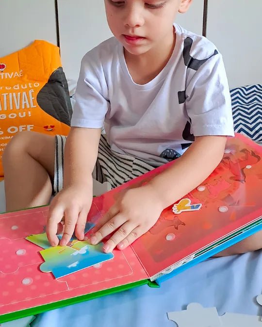 QuietBook Criativae - Montessori Busy Book for Toddlers