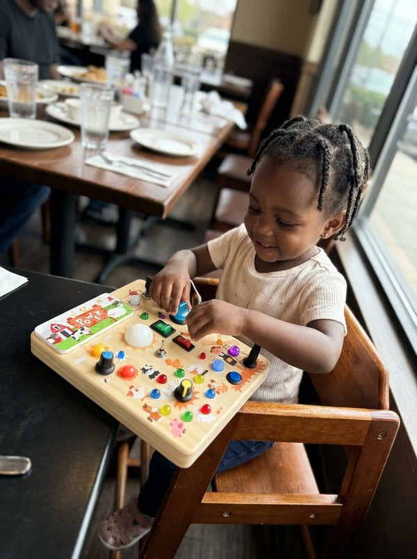 Busy Kids Criativaê - Montessori Sensory Busy Board with Lights