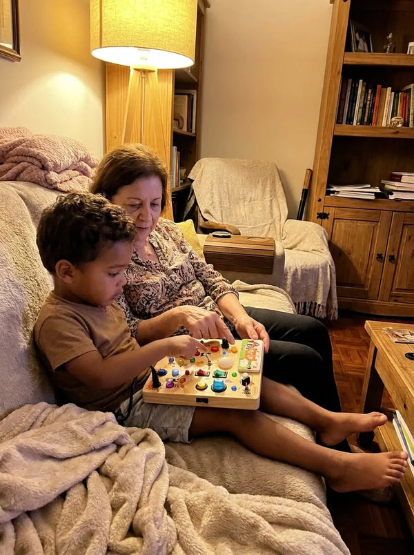 Busy Kids Criativaê - Montessori Sensory Busy Board with Lights